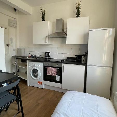 Lovely Studio Flat In The Heart Of Holloway. Londen Buitenkant foto