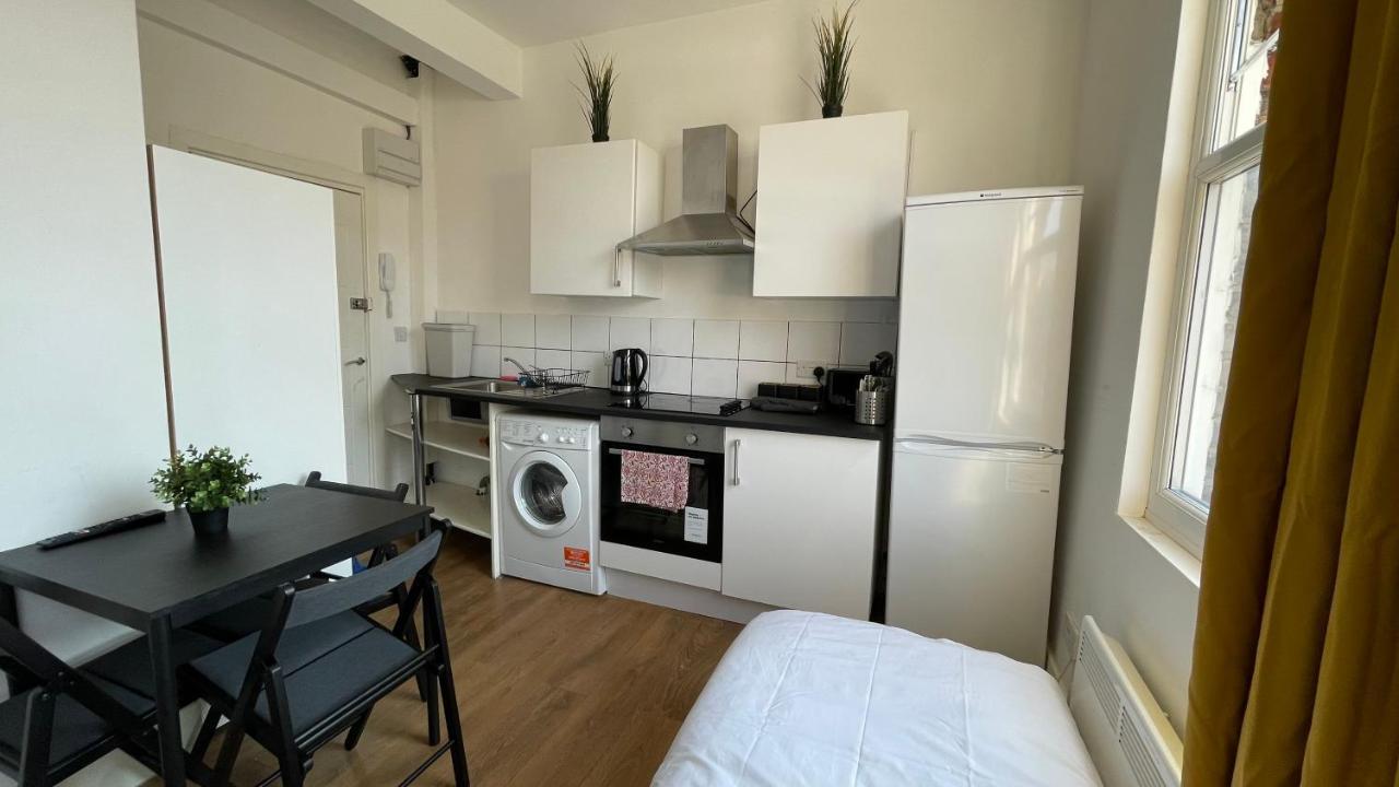 Lovely Studio Flat In The Heart Of Holloway. Londen Buitenkant foto